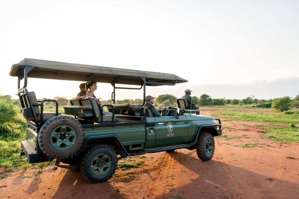 Mateya Safari Lodge guests on game drive